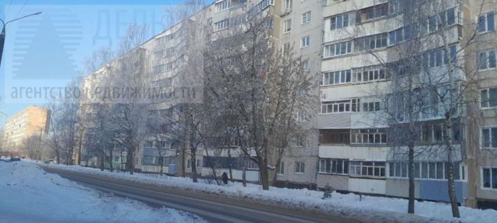 3-комн квартира Щорса ул, 64