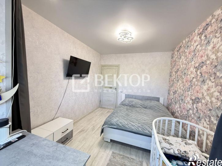 3-комн квартира ул 12 Декабря, 24,  д. 24