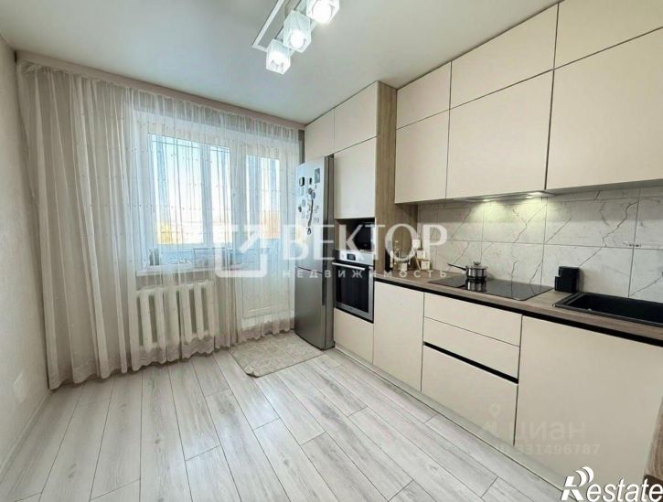 3-комн квартира ул 12 Декабря, 24,  д. 24